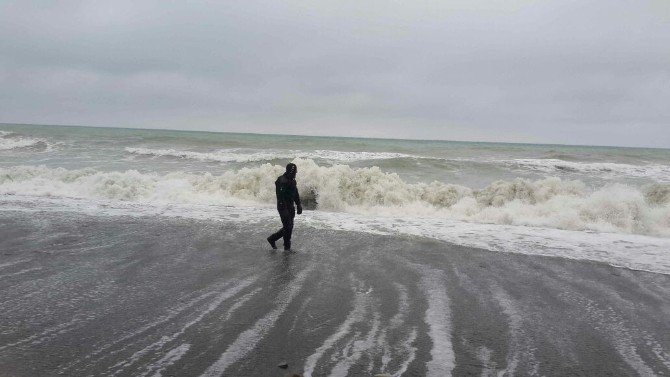 Samsun’da Tekne Alabora Oldu: 1 Kişi Kayıp