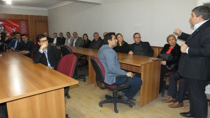 Burhaniye’de Okul Temsilcilerine Eğitim Semineri.