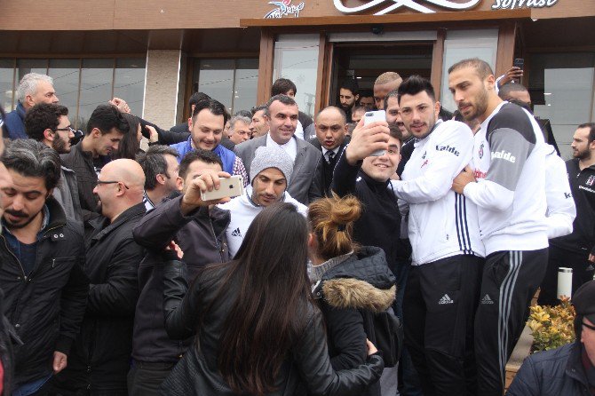 Beşiktaş, Karabük Deplasmanına Giderken Bolu’da Mola Verdi