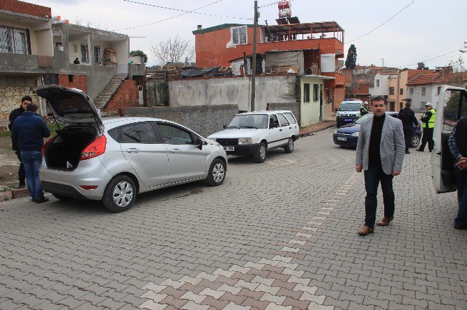 Edremit’te Uyuşturucudan Ölümlerin Artması Üzerine Mahalle Polis Ablukasına Alındı