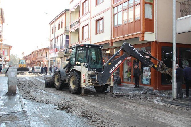 Caddelerde Efkan Ala Temizliği