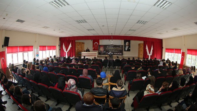 İlkadım’da “Abdülhamit” Konferansı