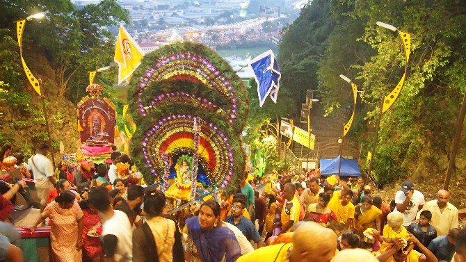 Malezya’da Milyonlar Thaipusam İçin Buluştu