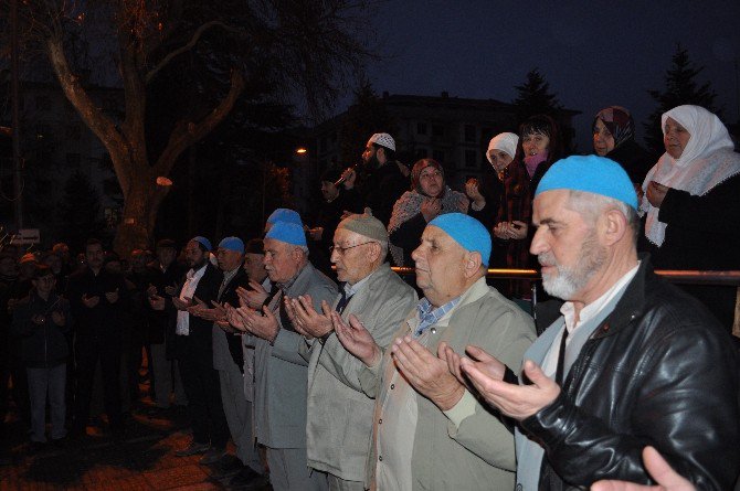 Umre Yolcuları Kutsal Topraklara Uğurlandı