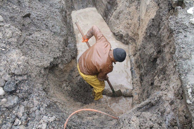 Tutak Belediyesi Çalışmalarına Devam Ediyor