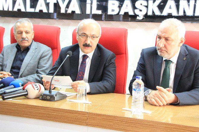 Bakan Elvan Ak Parti Malatya Teşkilatını Ziyaret Etti