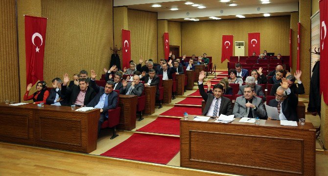 Esenyurt Belediye Meclisi 18 Gündem Maddesiyle Gerçekleşti