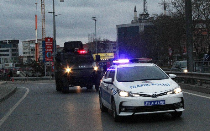 Reina Saldırganı Zırhlı Araçla Adliyeden Çıkarıldı