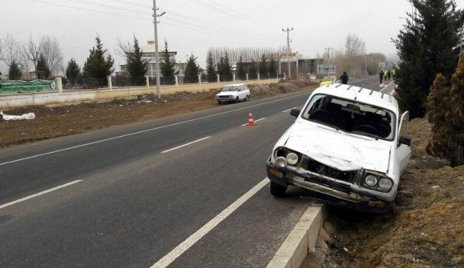 Kütahya’da Otomobilin Çarptığı Polis Memuru Ağır Yaralandı