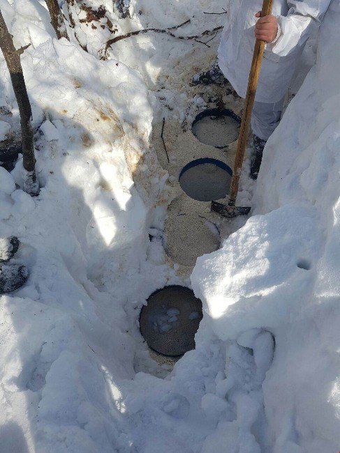 Tunceli’de Teröristlere Ait Sığınak Ve Çok Sayıda Malzeme Ele Geçirildi