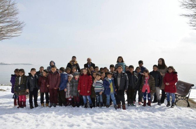 Erciş’te "Geleceğimizi Kucaklıyoruz" Projesi