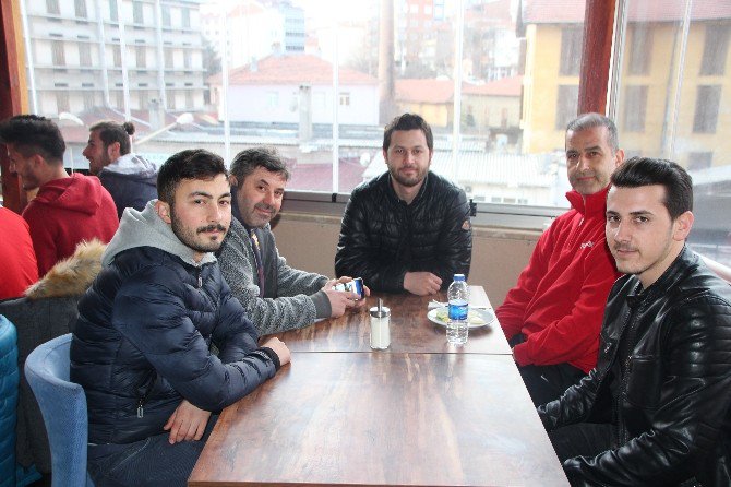 Bilecikspor’a Maç Sabahı Kahvaltı Jesti