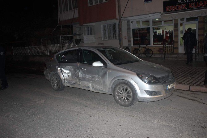 Kayseri’de Trafik Kazası: 2 Yaralı