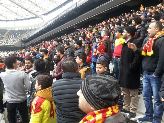 Mastöb’den Evkur Yeni Malatyaspor’a İstanbul’da Tribün Desteği