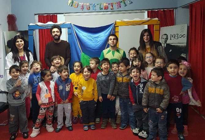 Nazilli’de Minikler Tiyatroyla Eğlendi