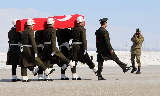 Fırat Kalkanı Şehidinin Naaşı Memleketine Getirildi