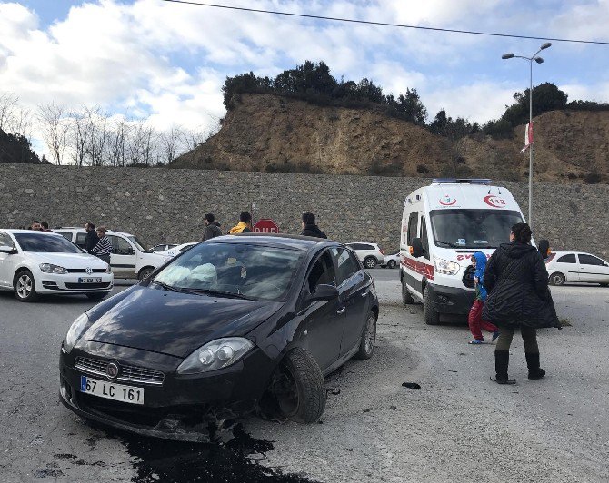 Alkollü Sürücü Refüje Çıktı: 2 Yaralı