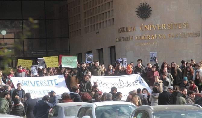 Ankara Üniversitesinde Khk Protestosu