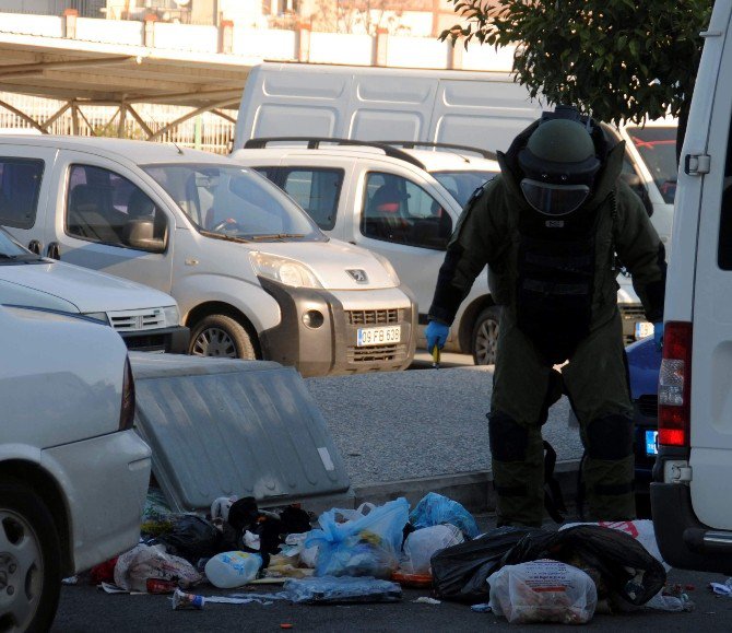 Çöpte Duyulan Saat Sesi Bomba Sanıldı