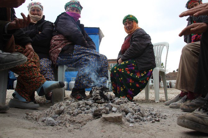 Deprem Bölgesinde Kar Yağışı Başladı