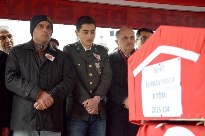 El-bab Şehidi Teğmen Furkan Yayla Giresun’un Görele İlçesinde Son Yolculuğuna Uğurlandı