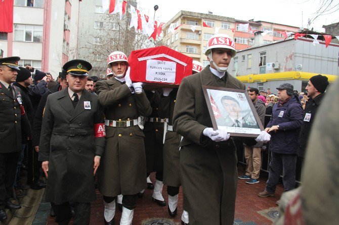 El-bab Şehidi Teğmen Furkan Yayla Giresun’un Görele İlçesinde Son Yolculuğuna Uğurlanıyor