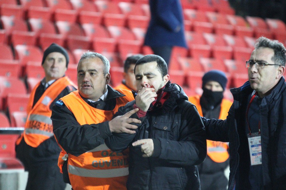 Gaziantep Arena’da Tribünler Karıştı