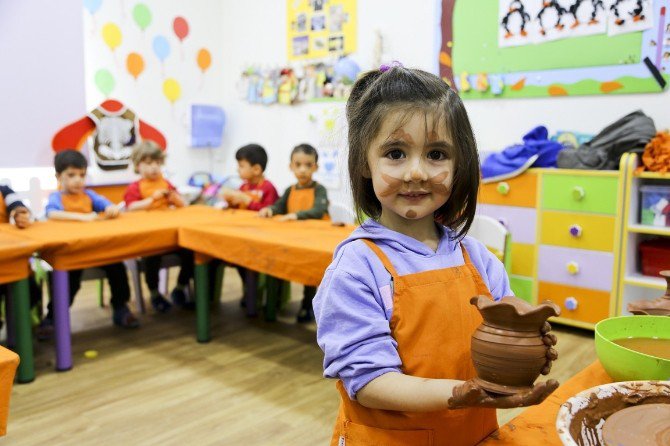 Maltepeli Miniklere Çömlek Eğitimi