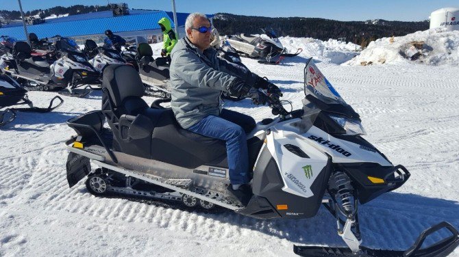 Mehmet Ali Ağca Uludağ’ın Keyfini Çıkardı