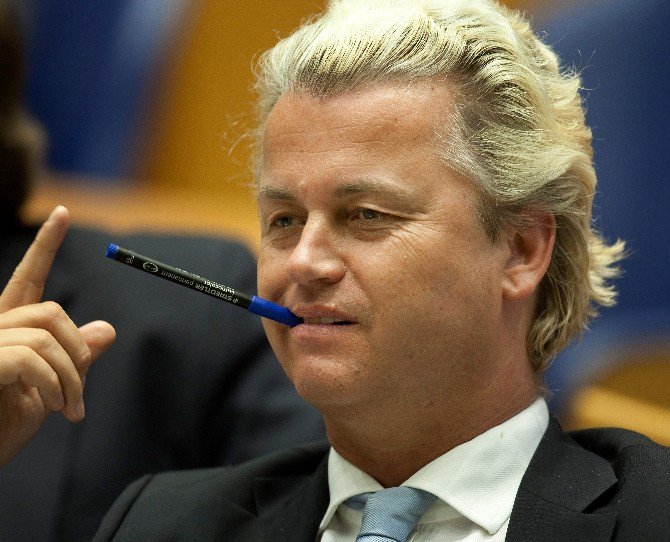 Geert Wilders Yine Haddini Aştı: