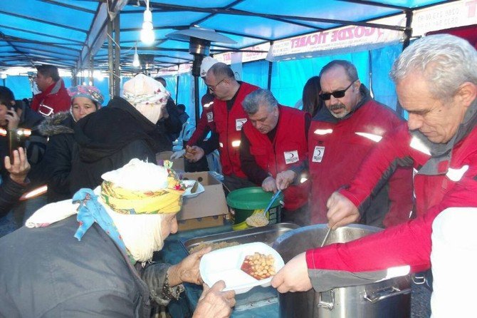 Soma Kızılay Deprem Bölgesinde