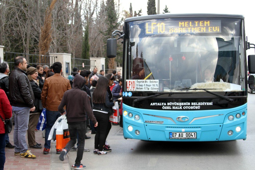 Antalya’da Tek Tip Ulaşım Aşısı Tuttu