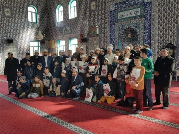 Tevhid Camii’nde “Haydi Çocuklar Namaza” Kampanyası