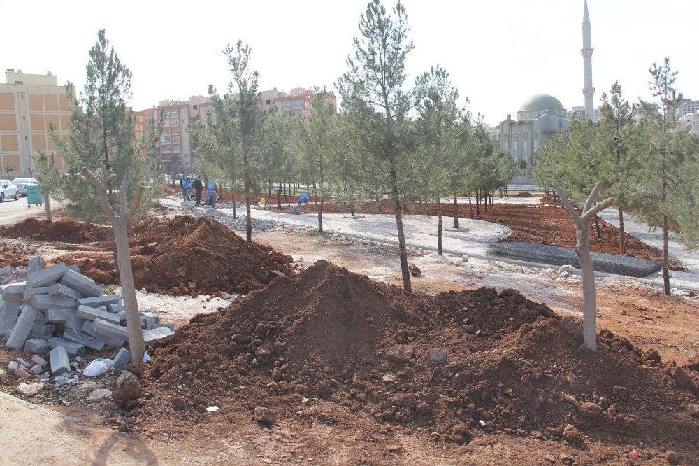 Eyyübiye Belediyesi İlçeye Yeni Parklar Kazandırıyor