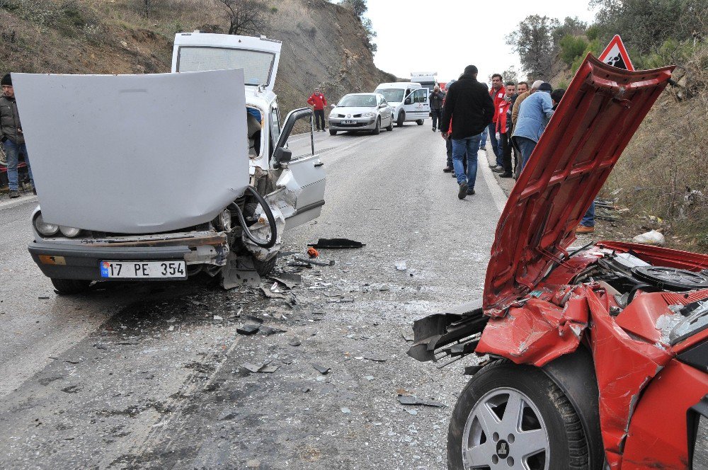 Küçükkuyu’da Trafik Kazası: 5 Yaralı