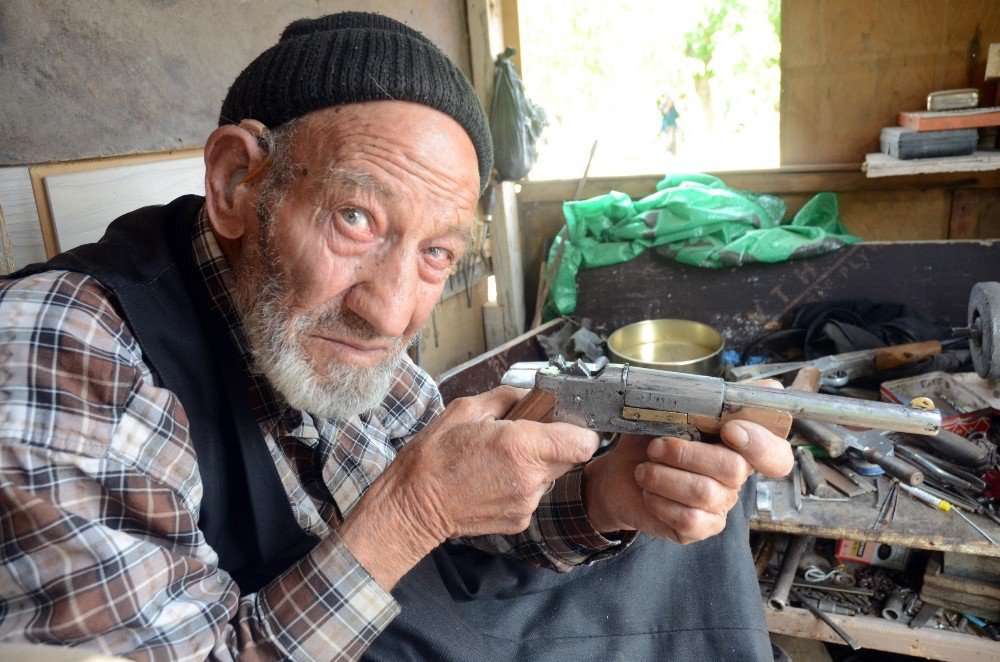 Ramazan Dede, Türk Ordusu İçin Yerli Silah Yapmaya Gönüllü