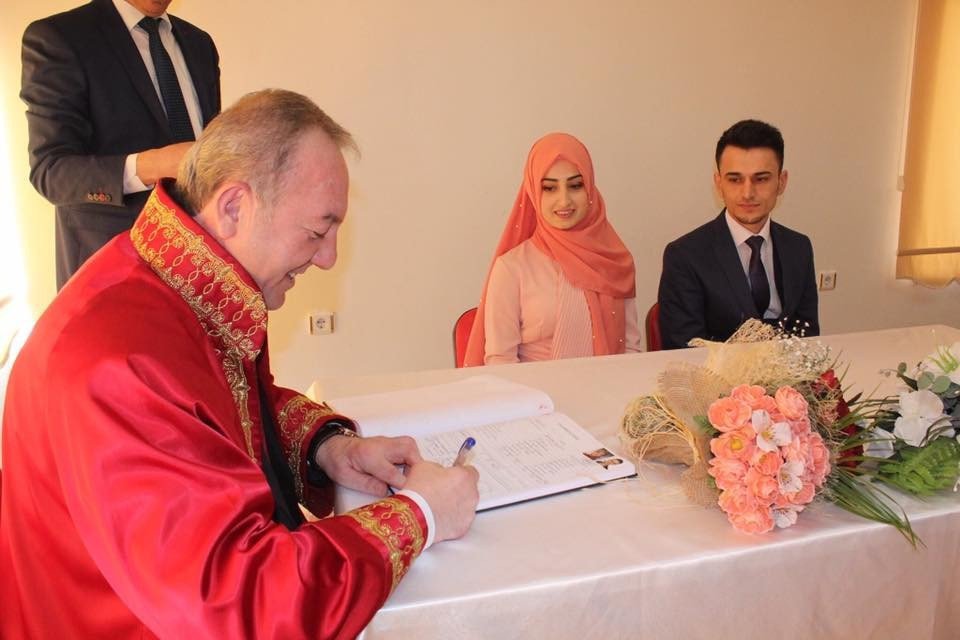 Başkan Şahiner, Sevgililer Gününde Nikah Kıydı