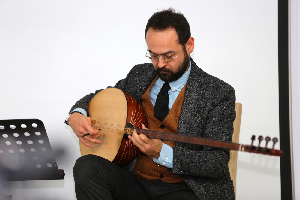 Küçükçekmeceliler Musikiye Doydu