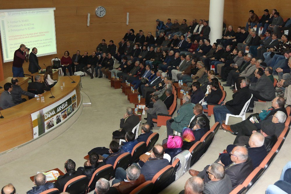 Akhisar’da Zeytin Üreticilerine Bilgilendirme Toplantısı