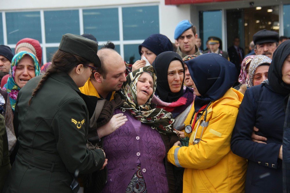 Şehidin Kendi Yetim Büyüdü, Çocuğu Da Yetim Büyüyecek