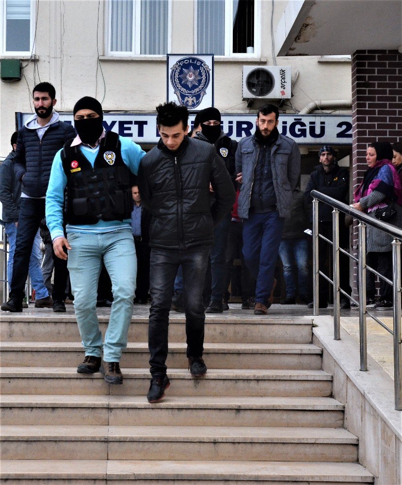 Bursa’da Zehir Tacirlerine Darbe