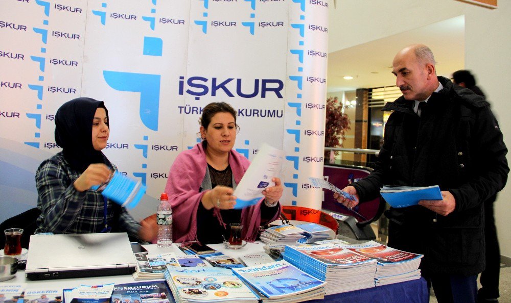 İşkur, Palerium Avm’de Bilgilendirme Standı