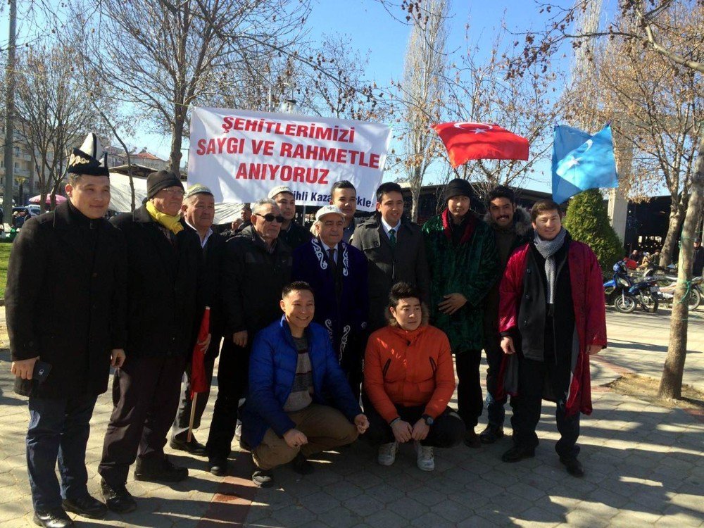 Salihli Kazak Türkleri’nden Şehitler Anısına Lokma Hayrı