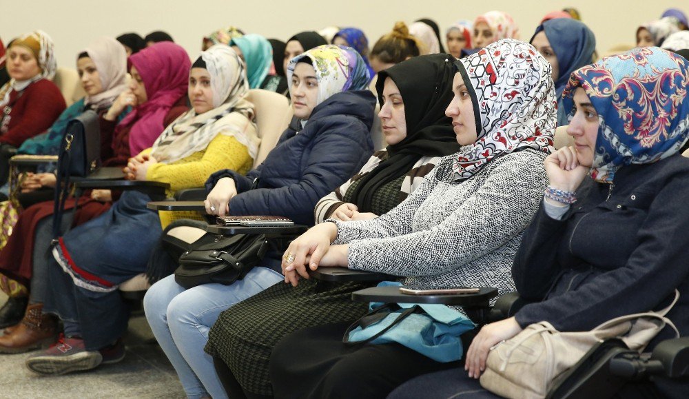 Sultangazi’de ’Bilinçli Anne Sağlıklı Nesil’ Projesi Devam Ediyor