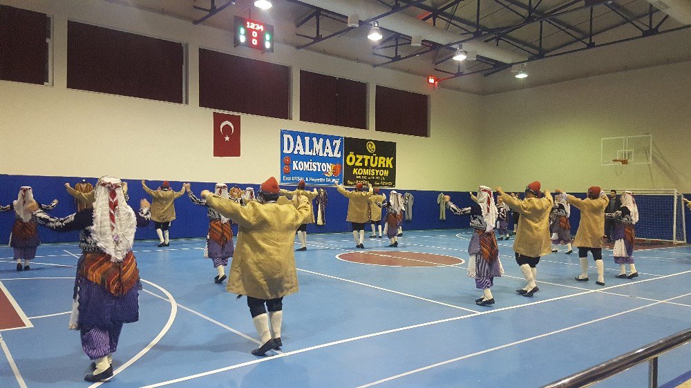 Kumluca Halk Oyunları Ekibi Yarışmaya Hazır