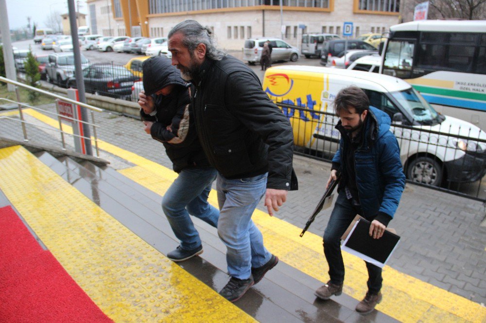 Pompalı Tüfekle Mağazayı Basan Zanlı Adliyeye Sevk Edildi