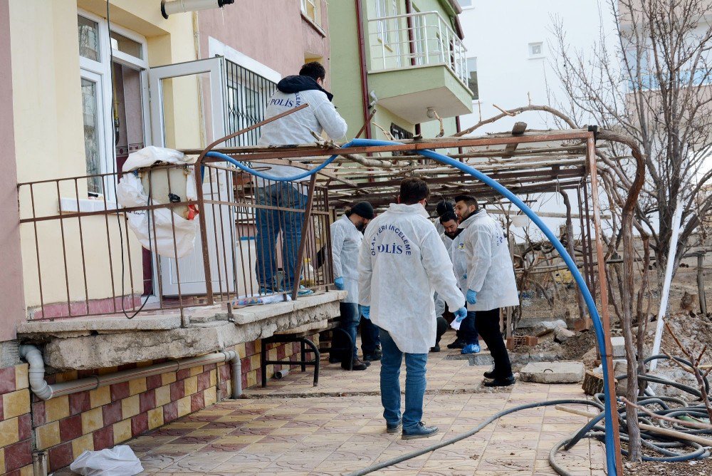 Birlikte Yaşadığı Adamın Barışma Teklifini Kabul Etmeyen Kadın Öldürüldü