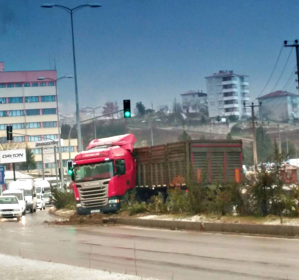 Bartın’da Buzlanma Sebebiyle Kazalar Meydana Geldi