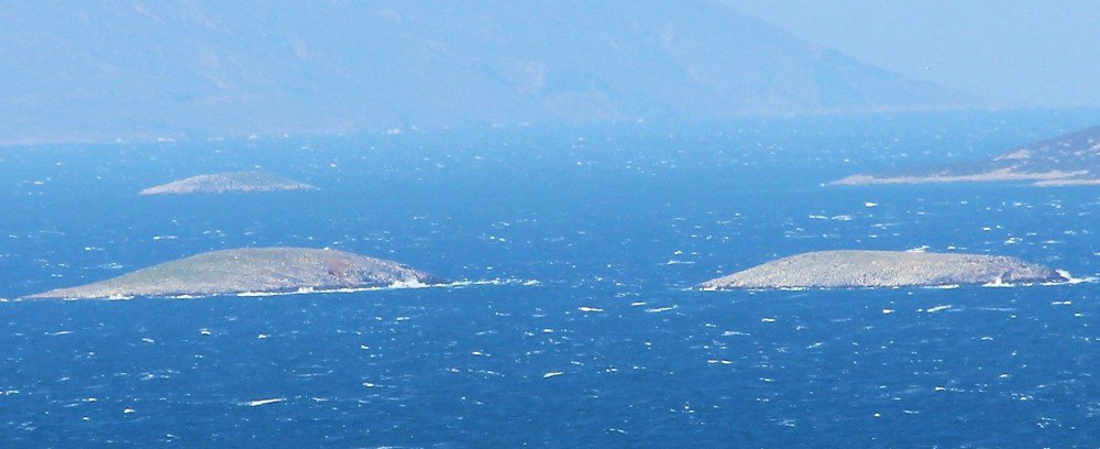 Kardak Kayalıklarındaki Sessizlik Devam Ediyor