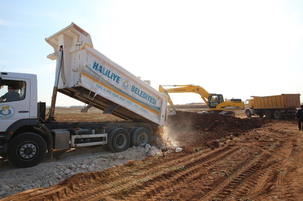 Dağeteği Mahallesinde Yol Çalışmaları